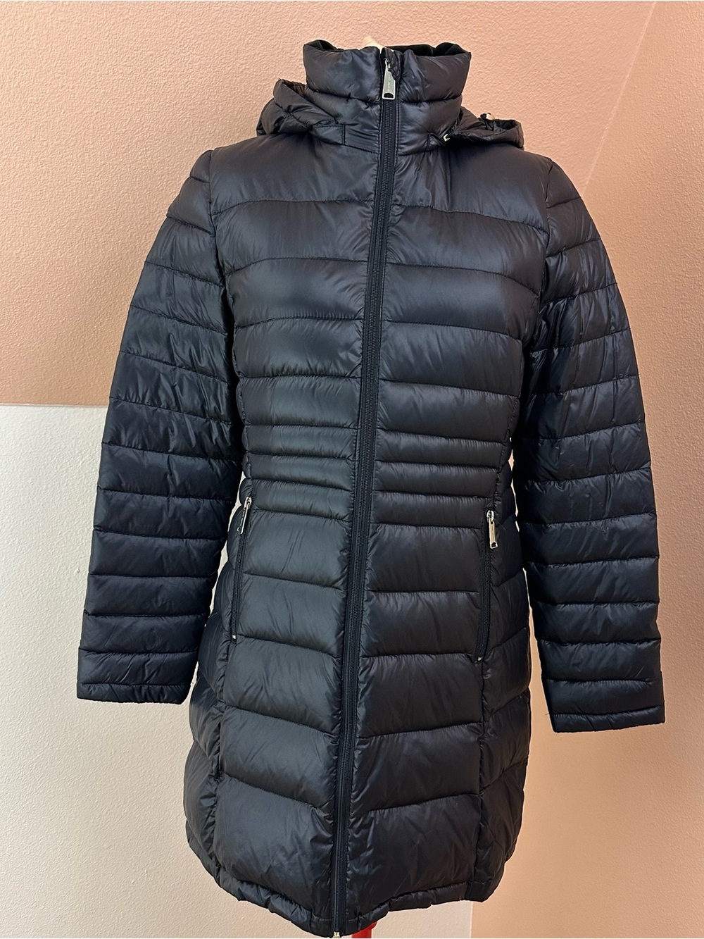 Andrew Marc Packable Lightweight Down Puffer Coat Womens M Hooded Black Winter